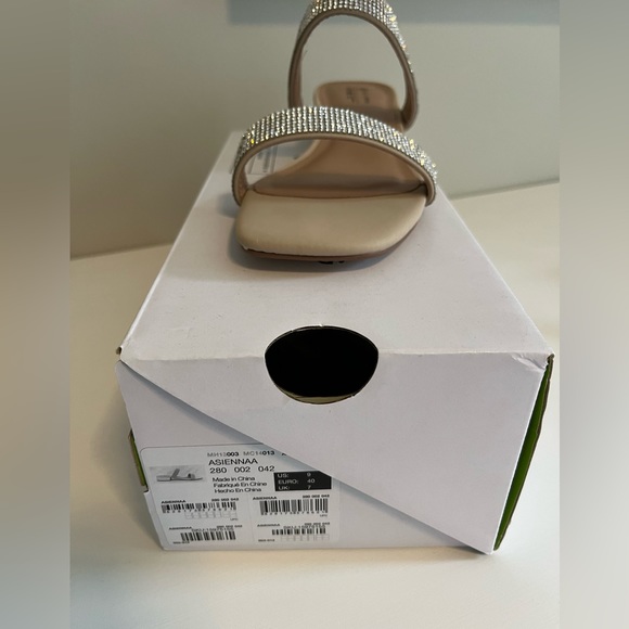 Call it Spring Asiennaa Embellished Sandal Size 9 - Picture 5 of 6